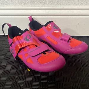 PEARL IZUMI TRI FLY V CARBON CYCLING SHOES